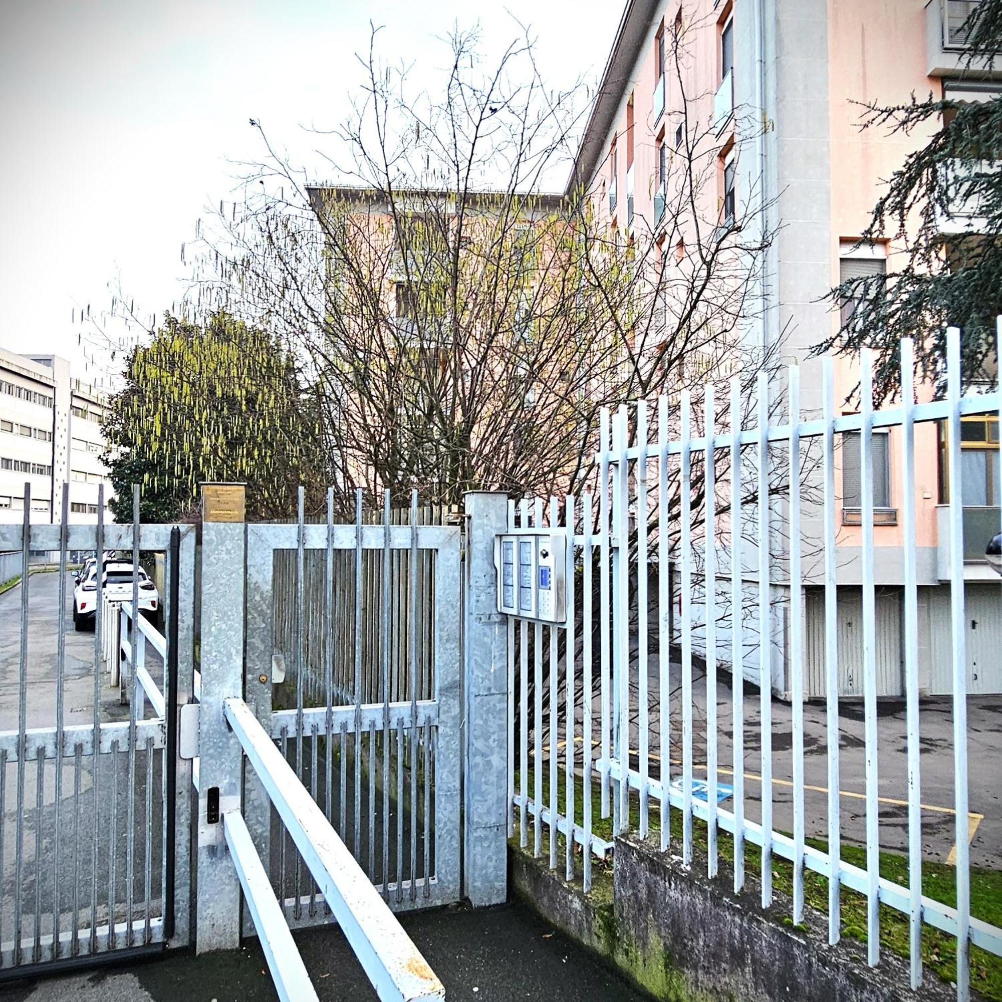 Bbking Appartamento Policlinico سان دوناتو ميلانيزي المظهر الخارجي الصورة